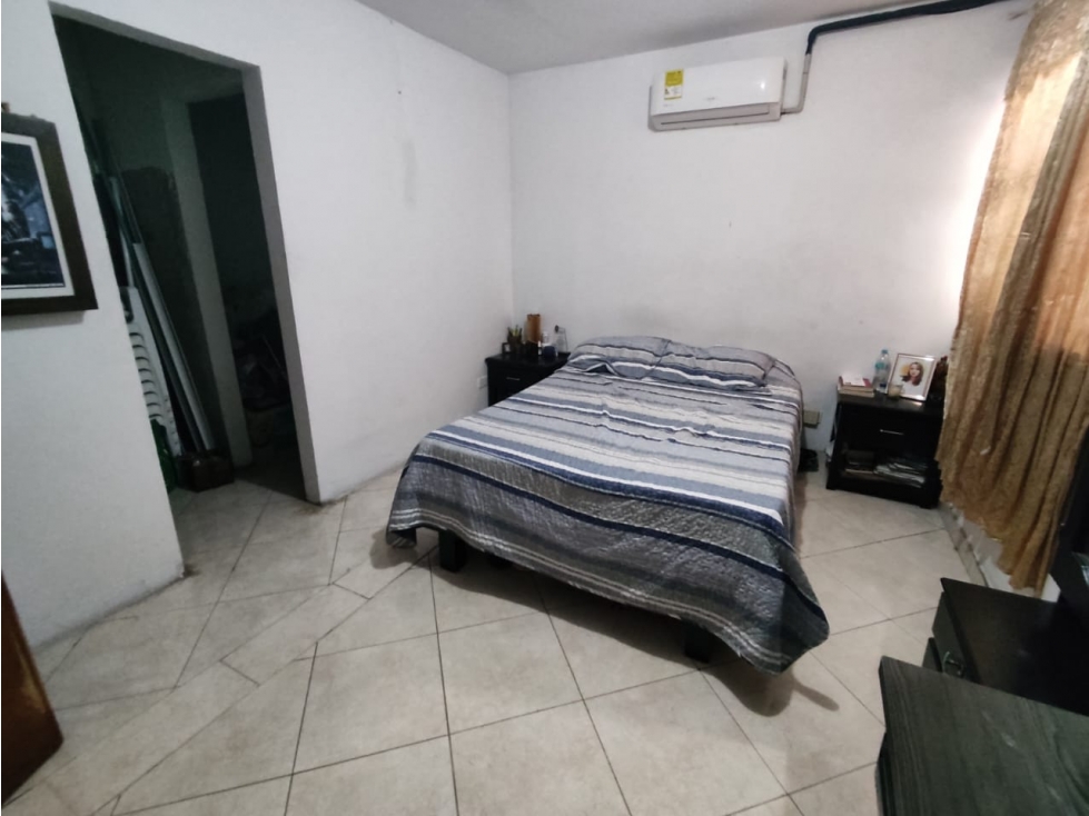 CASA SIMON BOLIVAR CERCA PARROQUIA SANTA RITA DE CASIA — foto 2