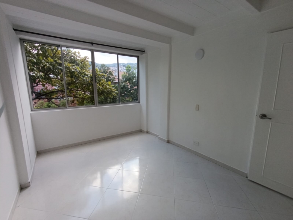 APARTAMENTO BELÉN CERCA MALL GRAN VÍA
