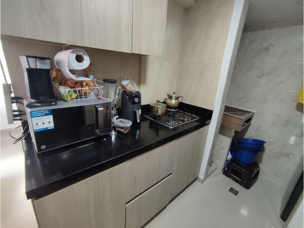 APARTAMENTO ROBLEDO CERCA I.E. ALFONSO UPEGUI OROZCO — foto 3
