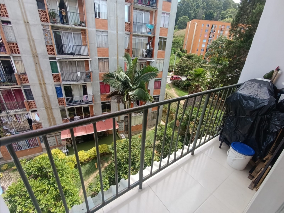 APARTAMENTO ROBLEDO CERCA EST. METROCABLE LA AURORA