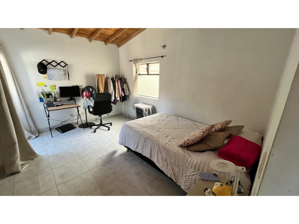 APARTAMENTO LA FLORESTA CERCA COLEGIO TERESIANO — foto 3