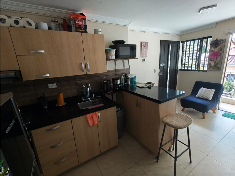 APARTAMENTO SANTA MÓNICA CERCA IGLESIA EL DIVINO MAESTRO — foto 2