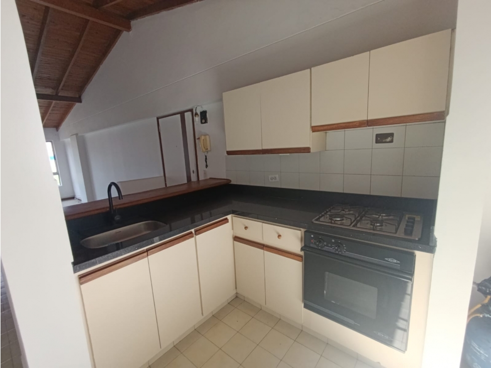 APARTAMENTO CALASANZ CERCA I.E. LA PIEDAD — foto 3