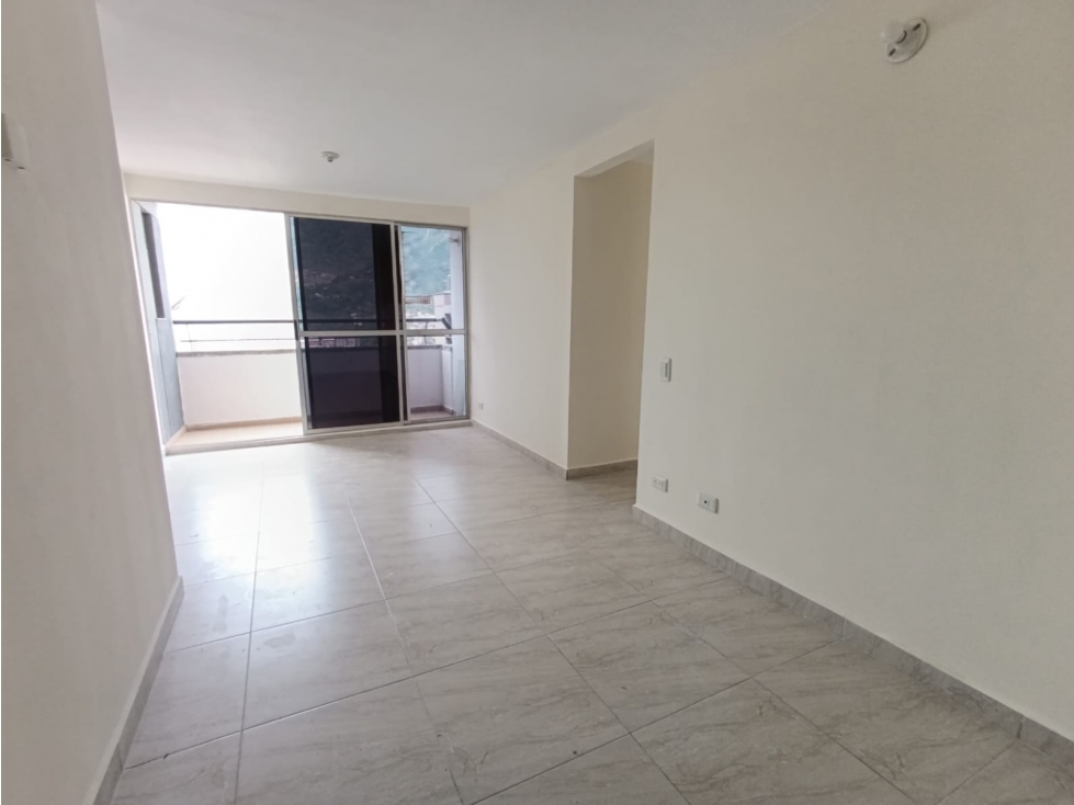 APARTAMENTO SECTOR BELLO CERCA IGLESIA SANTA MARIA GORETTI