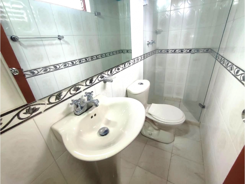 CASA ROBLEDO VILLA FERNANDA CERCA UNI. ESUMER — foto 2