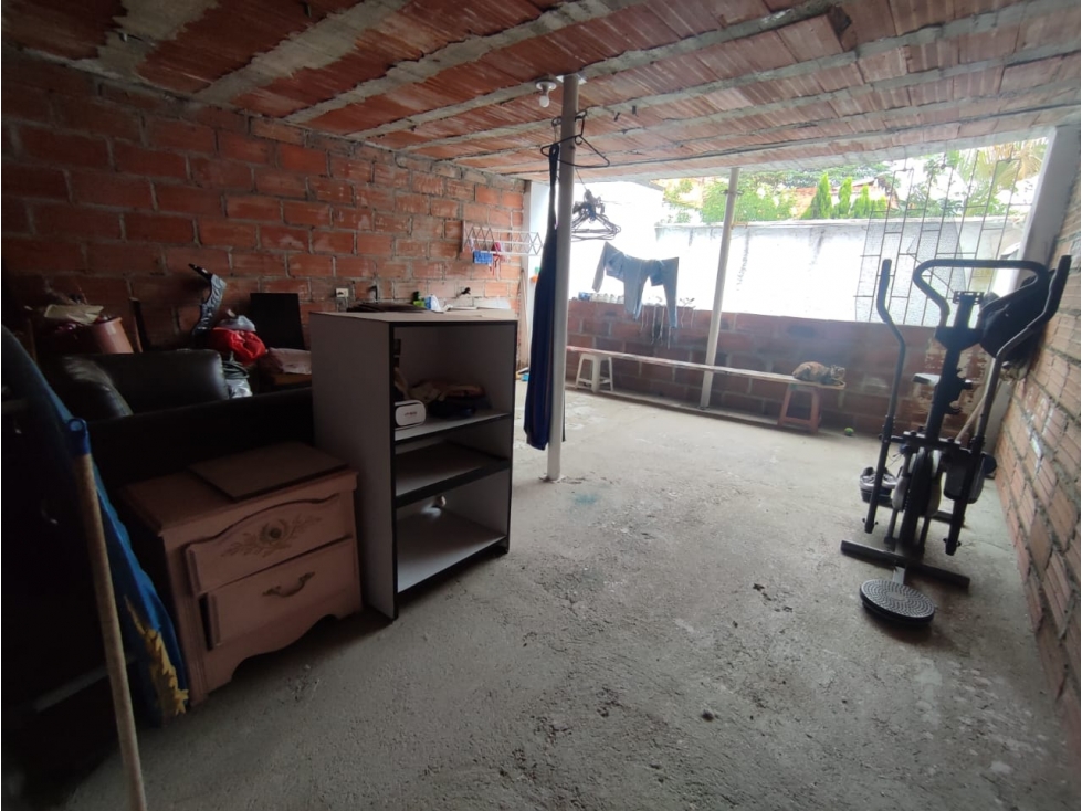 CASA SECTOR VILLA HERMOSA CERCA CLINICA EL ROSARIO — foto 3