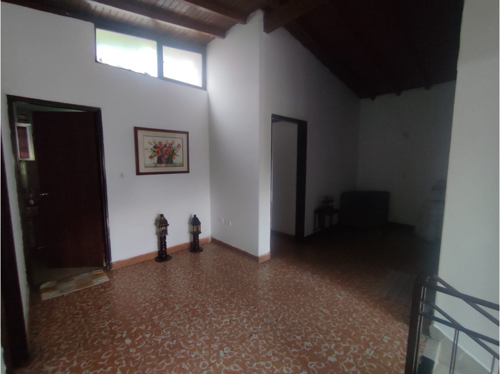 CASA UNIFAMILIAR SECTOR SANTA TERESITA CERCA IGLESIA STA RITA — foto 3