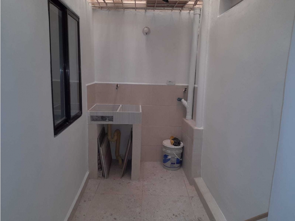 APARTAMENTO ROBLEDO CERCA ESCUELA SANTA MARGARITA — foto 3
