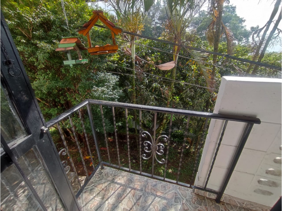 CASA UNIFAMILIAR ROBLEDO CERCA 7 LUNAS — foto 4