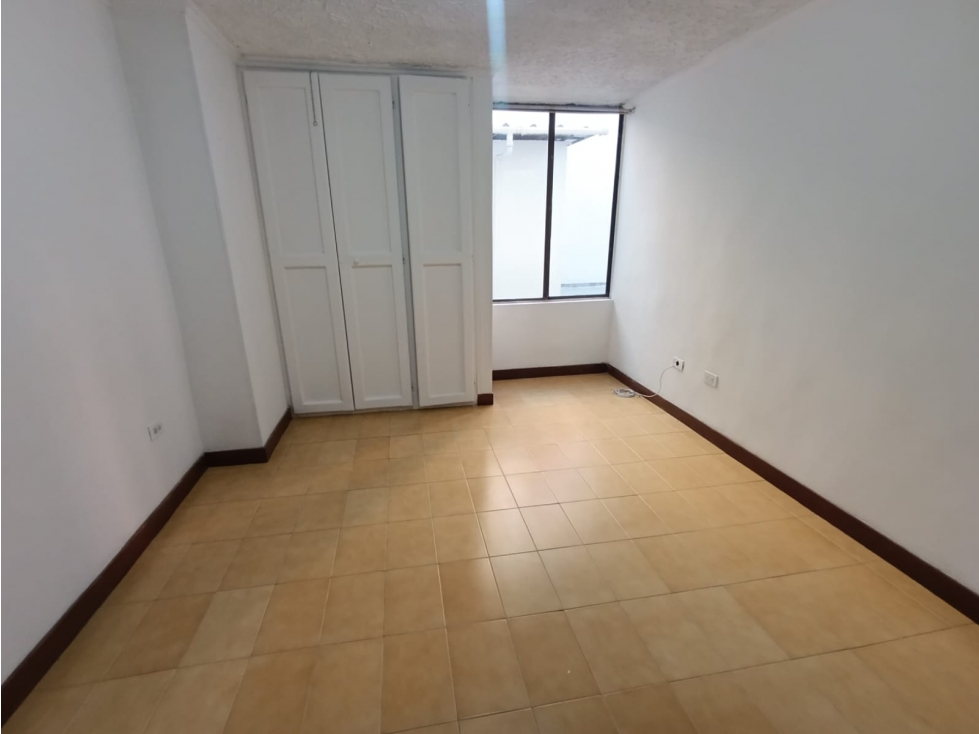 APARTAMENTO AMPLIO CALASANZ CERCA ESTACIÓN METRO FLORESTA — foto 5