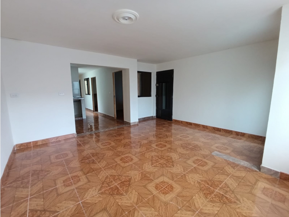 APARTAMENTO CASTILLA CERCA EST. POLICIA 12 DE OCTUBRE — foto 3