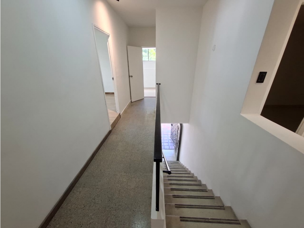 CASA SEGUNDO PISO PARA USO COMERCIAL LOS COLORES — foto 3