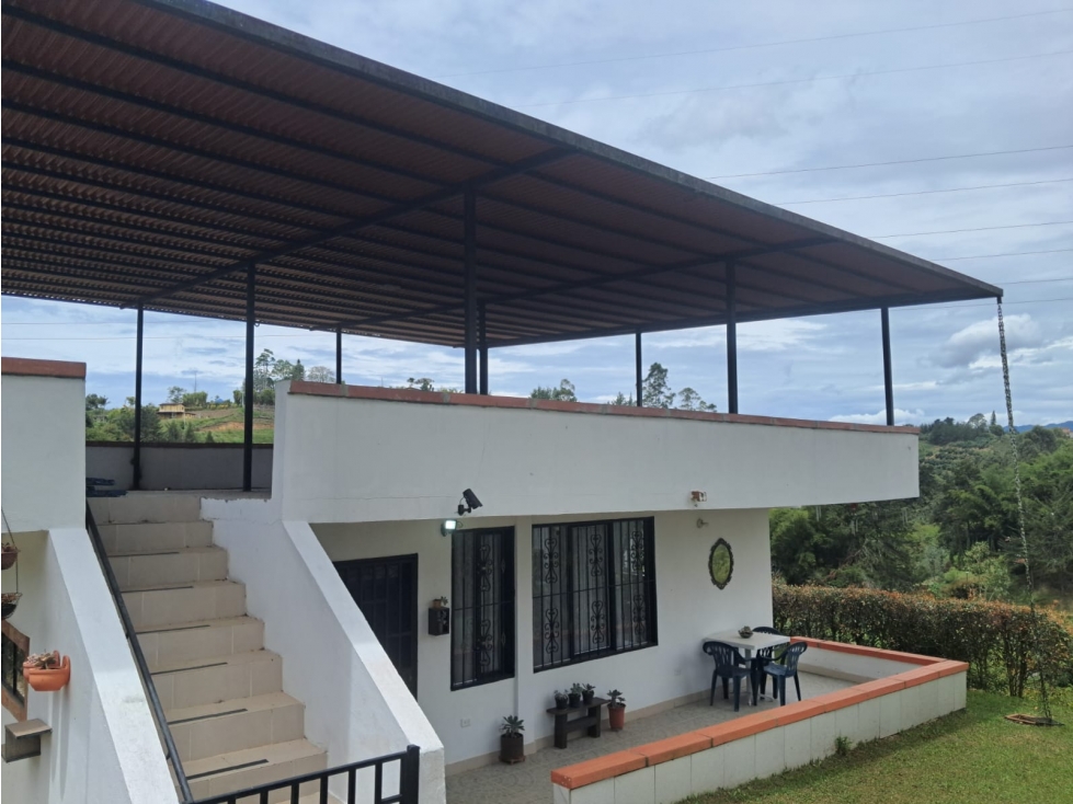 FINCA MUNICIPIO MARINILLA CERCA AUTOP. MEDELLÍN-BOGOTÁ — foto 4