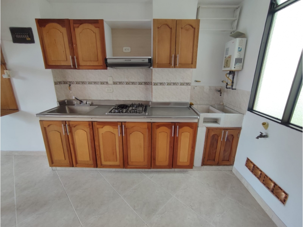 APARTAMENTO LA FLORESTA CERCA AV. 80 — foto 3