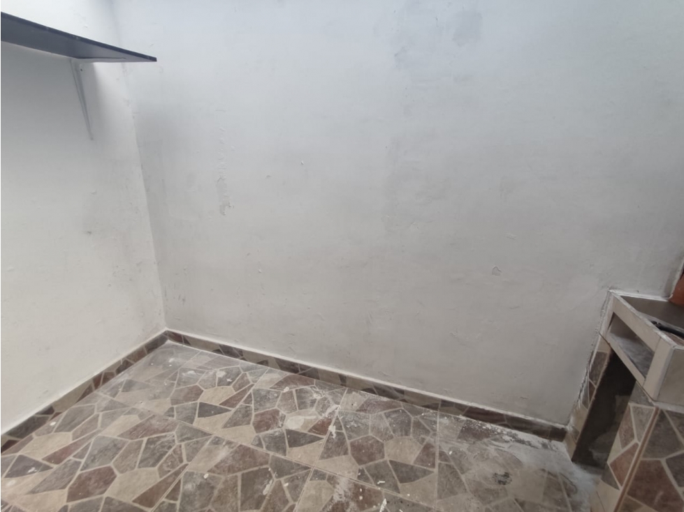APARTAMENTO CAMPO VALDES CERCA HOSPITAL INFANTIL — foto 5