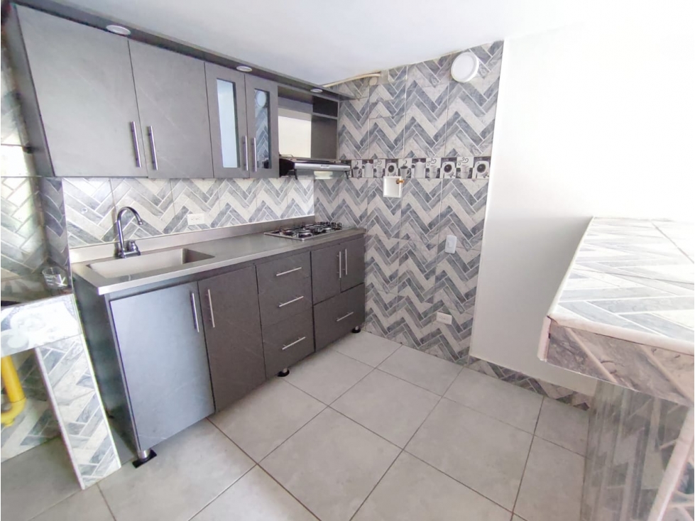 CASA PRIMER Y SEGUNDO PISO ROBLEDO CERCA MIRADOR DE BARCELONA — foto 4