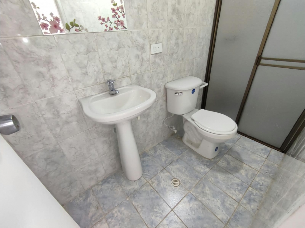 CASA SANTA MÓNICA 1 CERCA IGLESIA DIVINO MAESTRO — foto 3