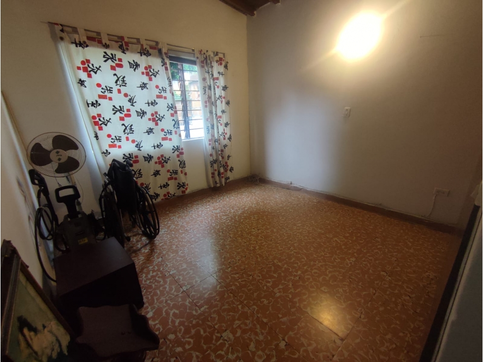 CASA UNIFAMILIAR SECTOR SANTA TERESITA CERCA IGLESIA STA RITA — foto 4