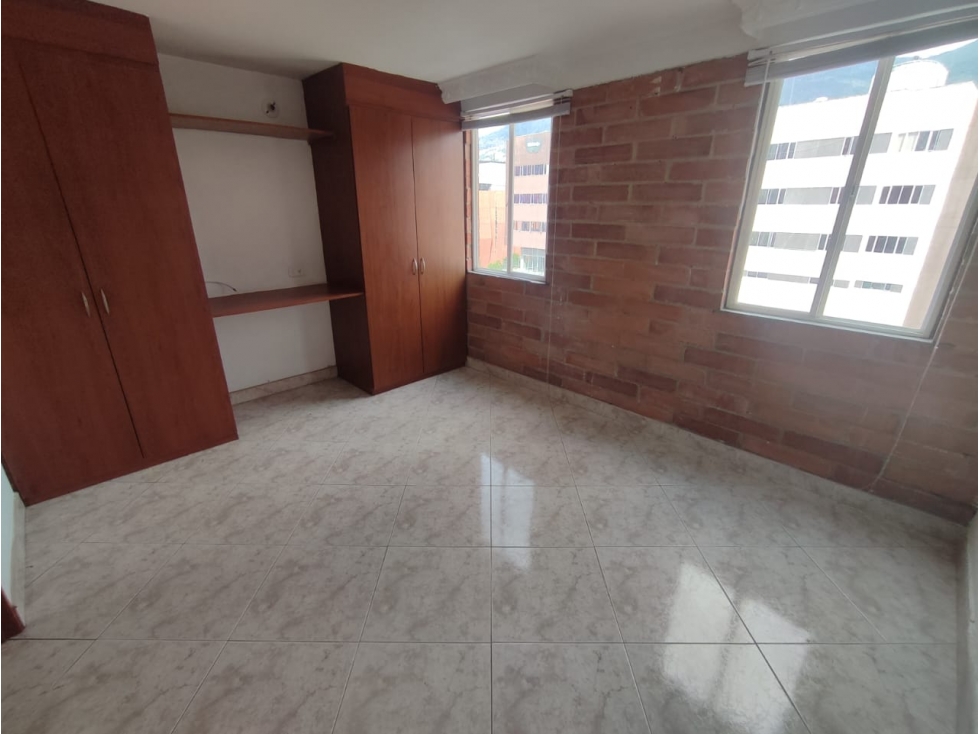 APARTAMENTO EL CHAGUALO CERCA UNIVERSIDAD DE ANTIOQUIA - 4