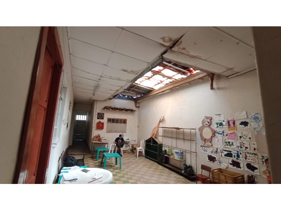 CASA PARA REFORMA CERCA PARQUE DE BOSTON — foto 4