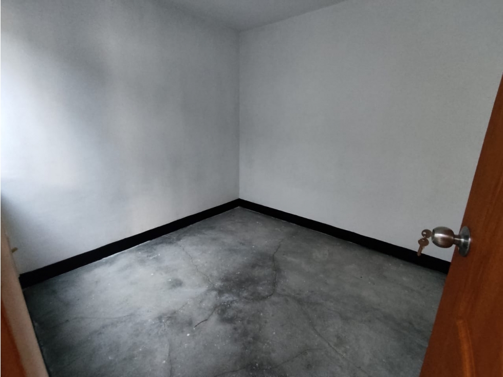 CASA ROBLEDO CERCA PARQUE DE LA CRUZ — foto 4