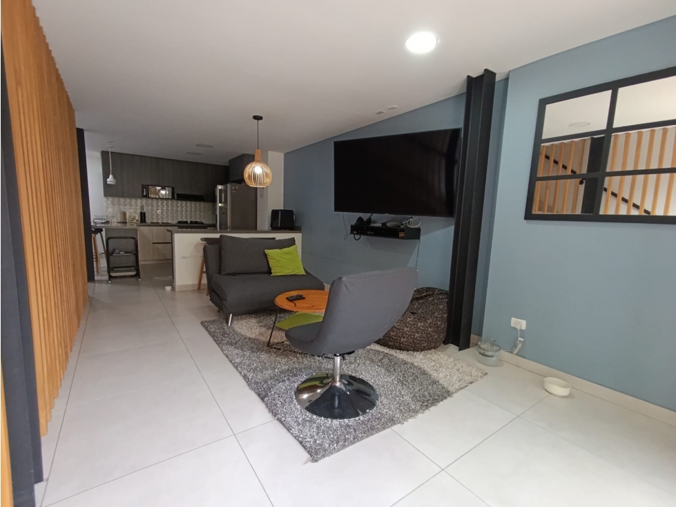 CASA DE 4 PISOS MÁS APARTAESTUDIO ROBLEDO CERCA H. PABLO TOBÓN URIBE — foto 3