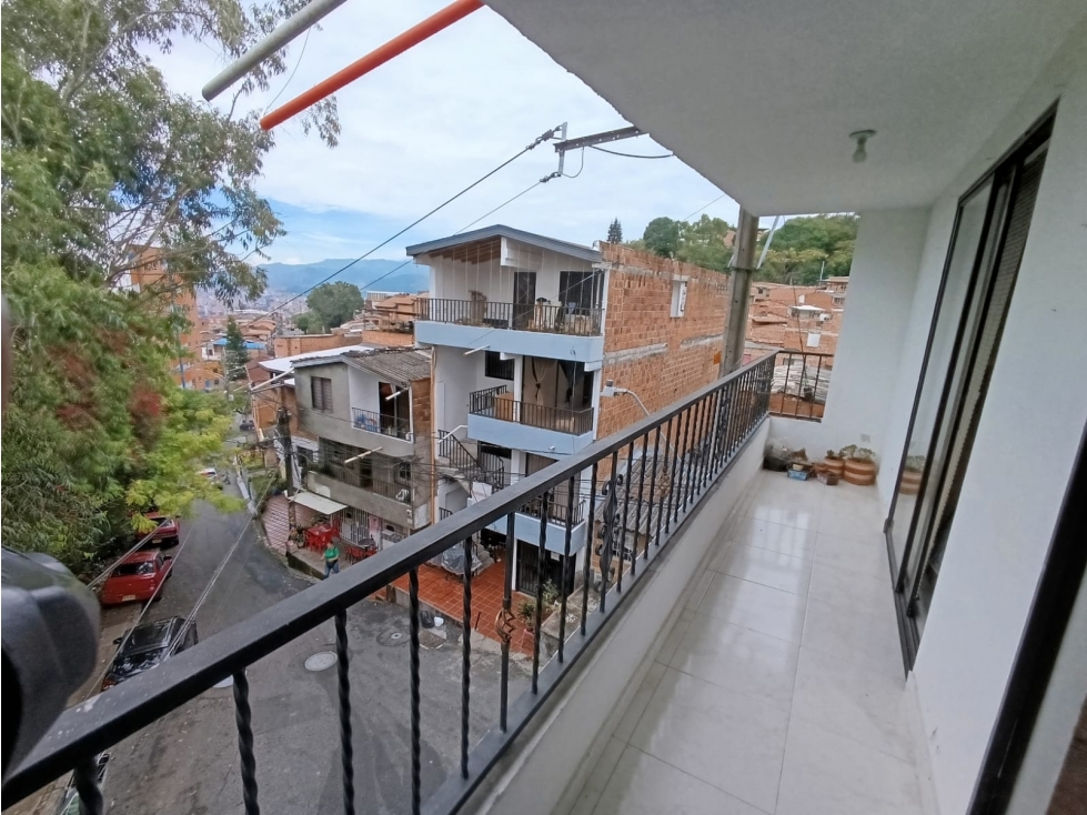 CASA DIVIDIDA EN DOS APARTAMENTOS ROBLEDO CERCA I.E. JESÚS REY — foto 5