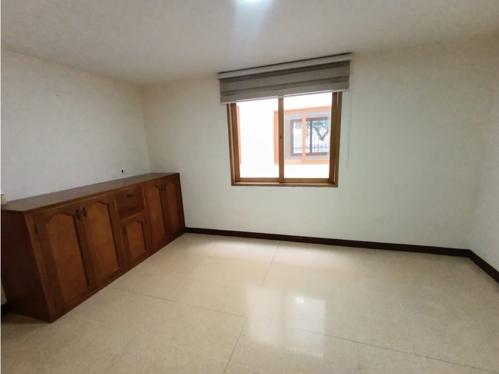 APARTAMENTO ROBLEDO CERCA PARQUE PRINCIPAL — foto 5