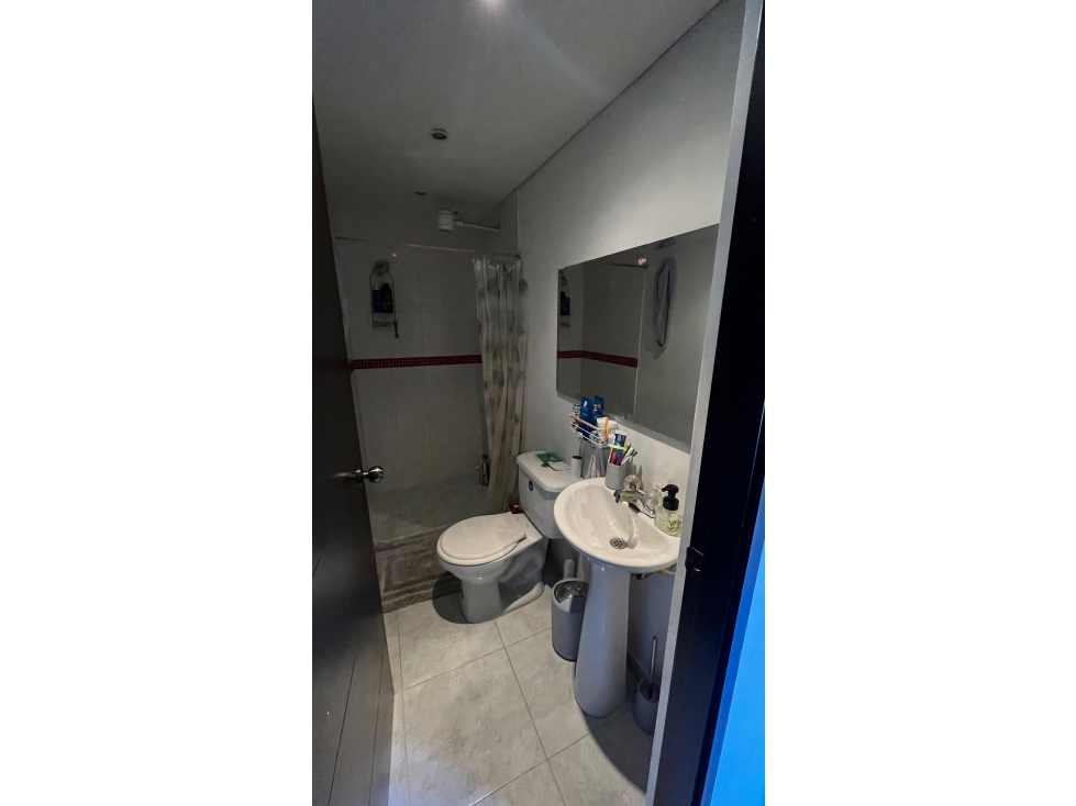 APARTAMENTO LA FLORESTA CERCA COLEGIO TERESIANO — foto 4