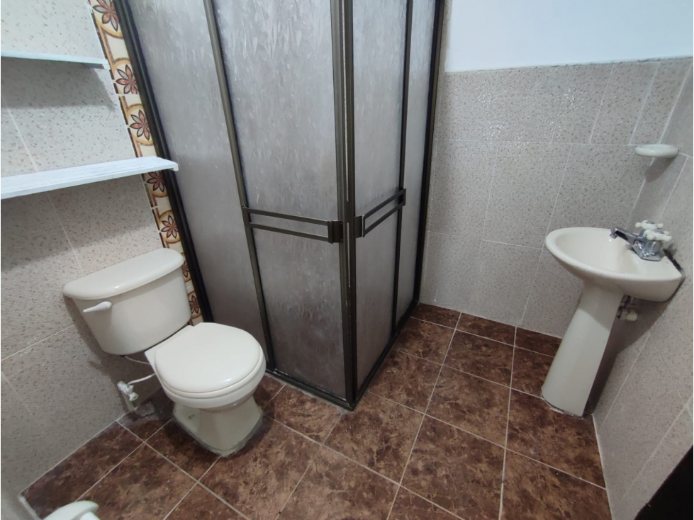 CASA ROBLEDO CERCA HOSPITAL PABLO TOBÓN URIBE — foto 5