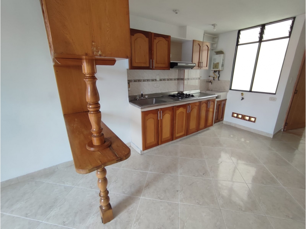 APARTAMENTO LA FLORESTA CERCA AV. 80 — foto 2
