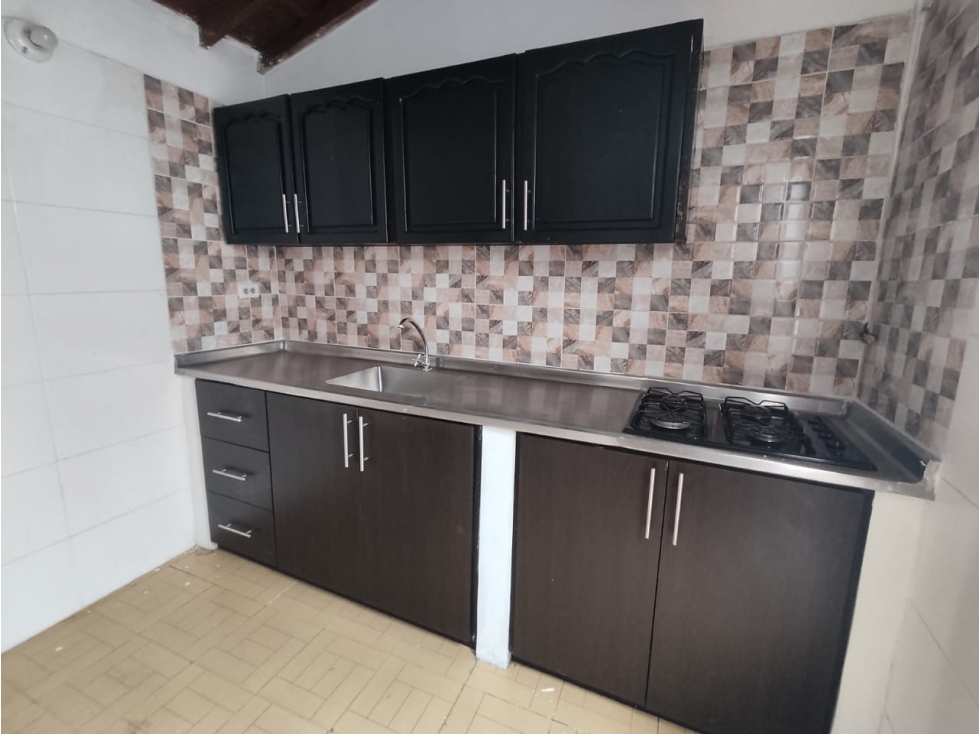 APARTAMENTO CAMPO VALDES CERCA HOSPITAL INFANTIL — foto 4