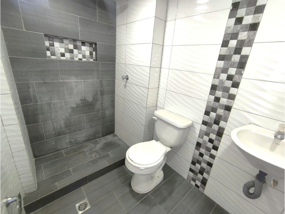 APARTAMENTO ROBLEDO CERCA UVA LOS GUAYACANES — foto 4