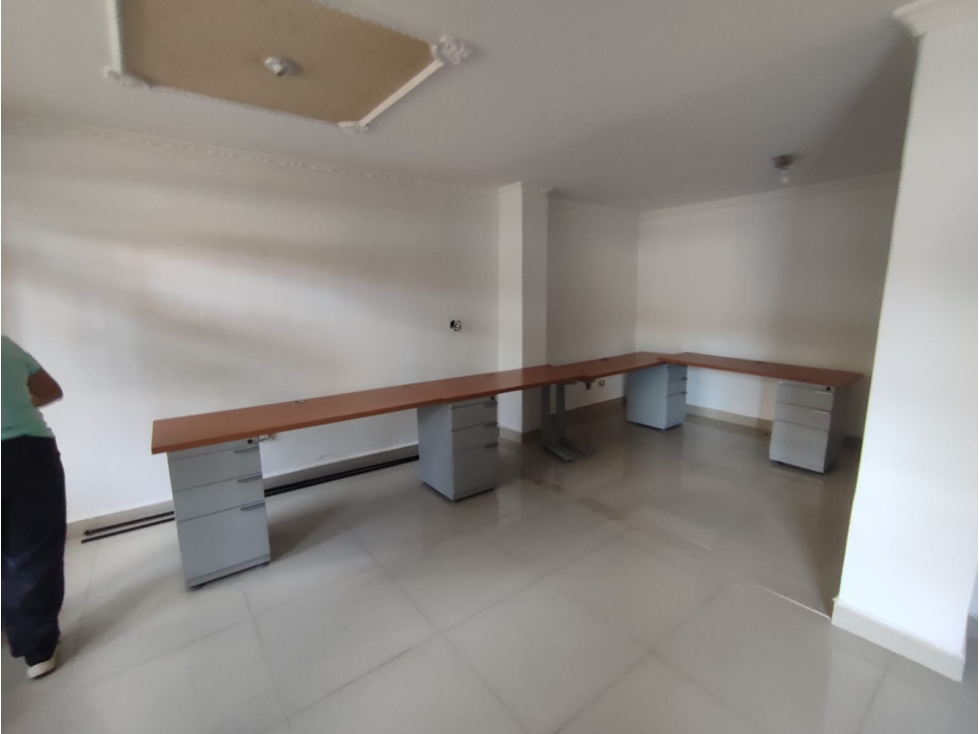 CASA LOCAL COMERCIAL SECTOR ESTADIO CERCA ÉXITO COLOMBIA — foto 4