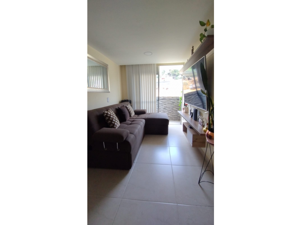 APARTAMENTO ROBLEDO CERCA I.E. ALFONSO UPEGUI OROZCO