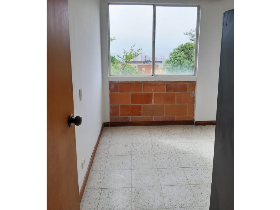 APARTAMENTO ROBLEDO A 5 MIN. COLEGIO FERRINI — foto 5