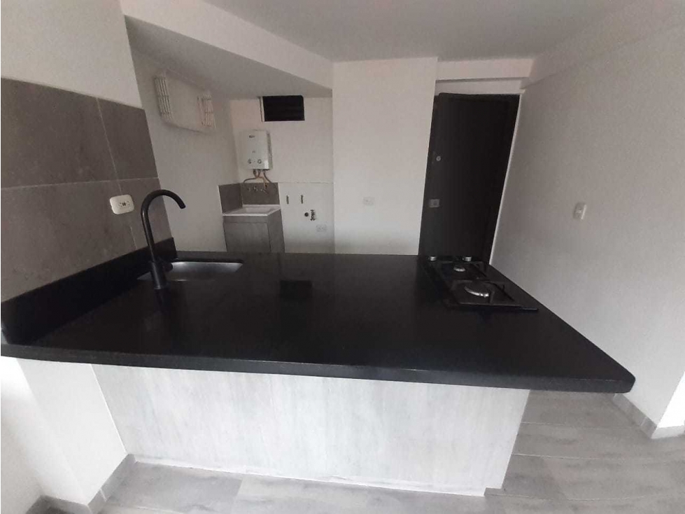 APARTAESTUDIO LA AMÉRICA CERCA SUPERMERCADO LA VAQUITA — foto 6
