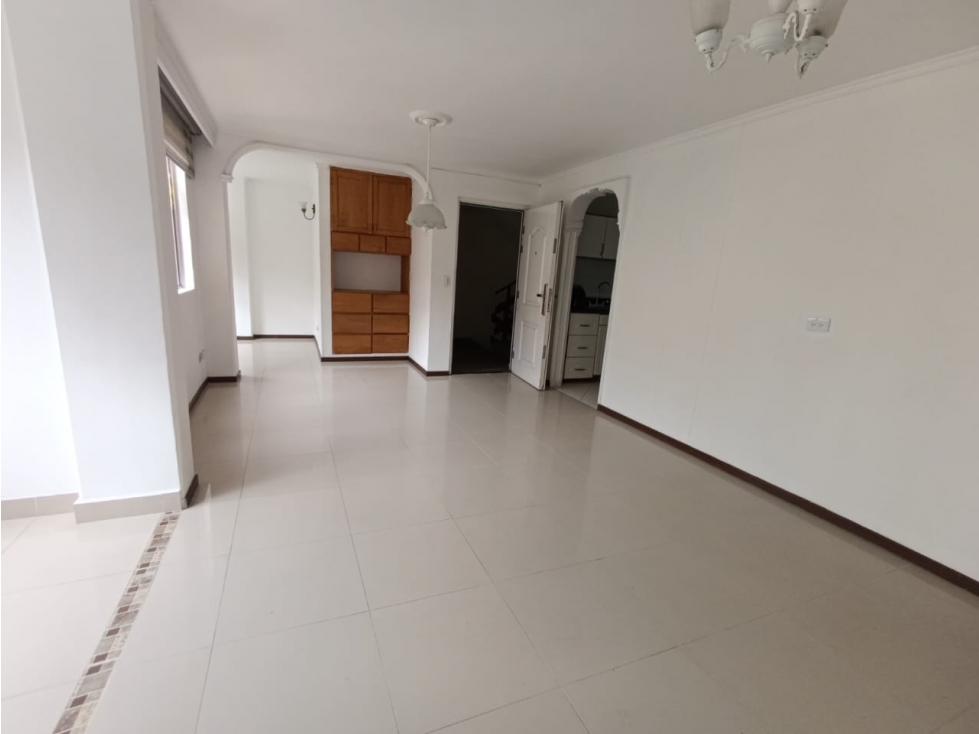 APARTAMENTO CALASANZ CERCA IGLESIA SAN MATÍAS APÓSTOL — foto 5