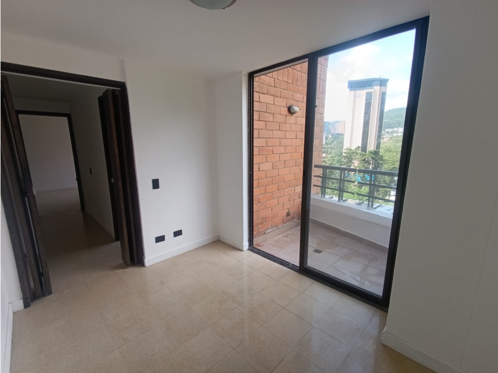 APARTAMENTO EL POBLADO CERCA UNIVERSIDAD CES — foto 6