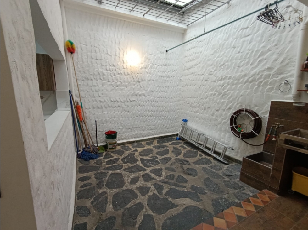 CASA UNIFAMILIAR PRADO CENTRO CERCA I.E. JOSÉ CELESTINO MUTIS — foto 5