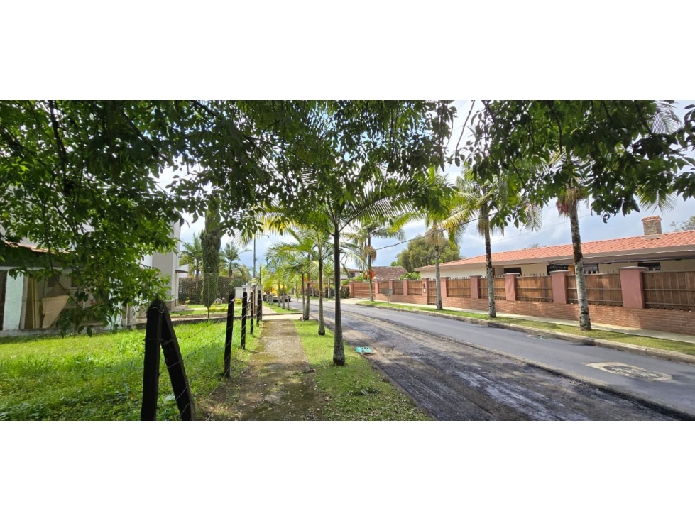 LOTE SECTOR RIONEGRO CERCA PARQUE COMFAMA - 5
