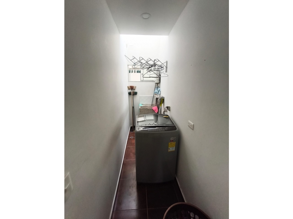 APARTAMENTO GUAYABAL CERCA AEROPUERTO OLAYA HERRERA — foto 6