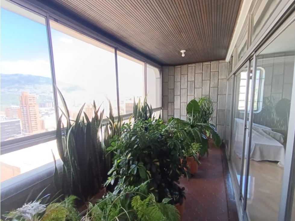 APARTAMENTO SECTOR CENTRO CERCA CÁMARA DE COMERCIO — foto 2