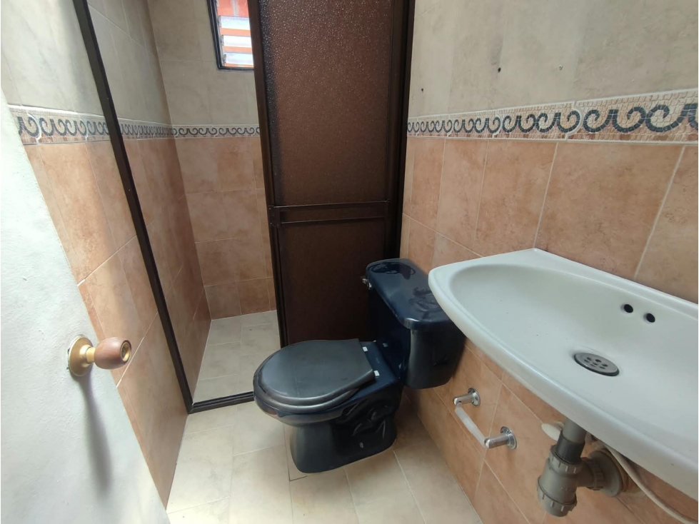 APARTAMENTO ROBLEDO CERCA COLEGIO FERRINI — foto 4