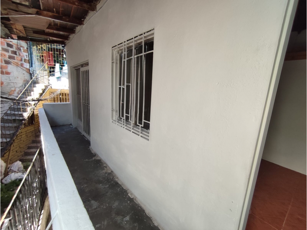 APARTAESTUDIO ROBLEDO CERCA COLEGIO VID