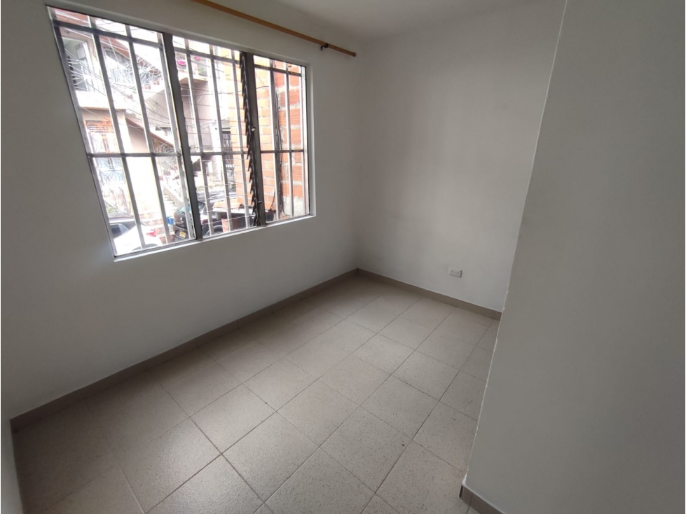 CASA ROBLEDO CERCA UNIVERSIDAD SANTO TOMÁS — foto 3