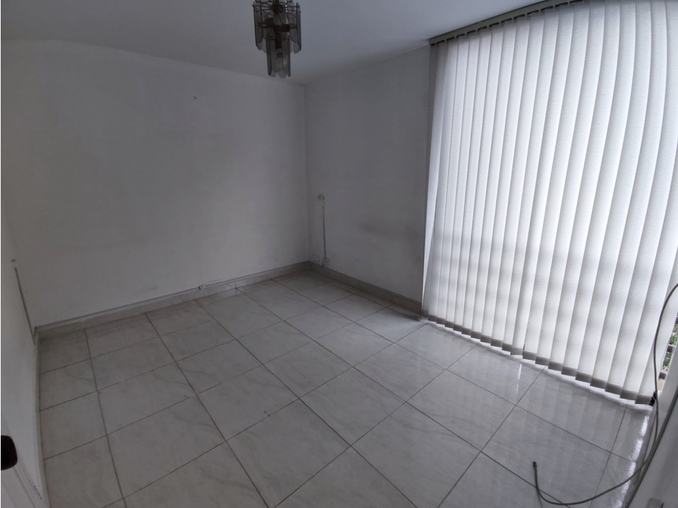APARTAMENTO LA CANDELARIA CERCA PARQUE DE BOLIVAR — foto 4