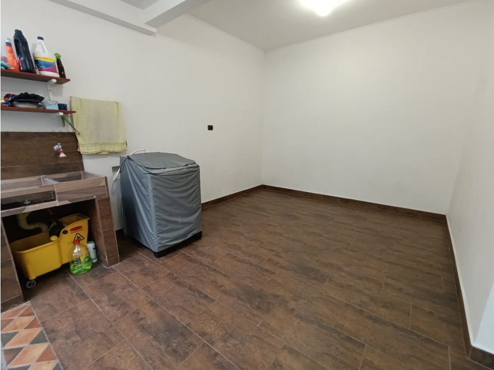 CASA UNIFAMILIAR PRADO CENTRO CERCA I.E. JOSÉ CELESTINO MUTIS — foto 6
