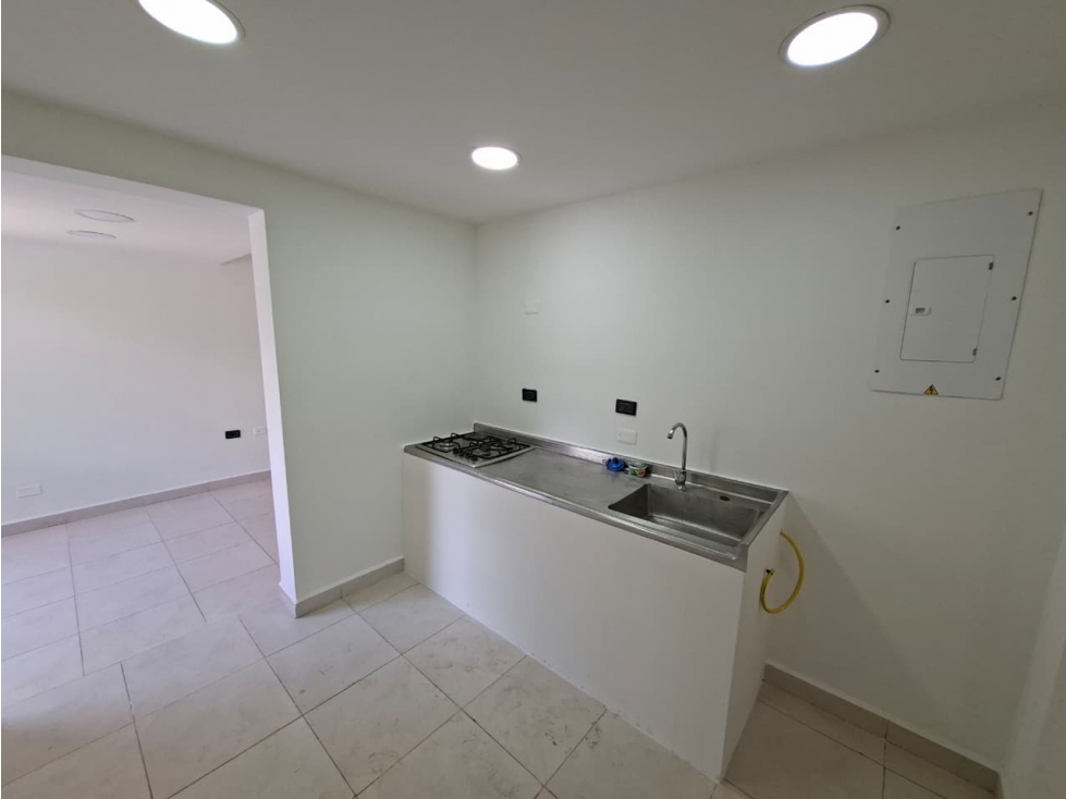 CASA SEGUNDO PISO PARA USO COMERCIAL LOS COLORES — foto 6