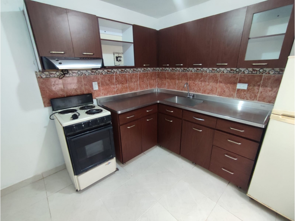 CASA ROBLEDO CERCA HOSPITAL PABLO TOBÓN URIBE — foto 6